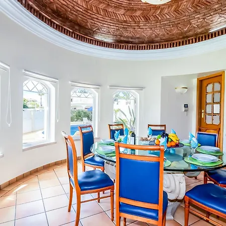 빌라 Samoa - Moradia Com Piscina Aquecivel E Bbq Em
